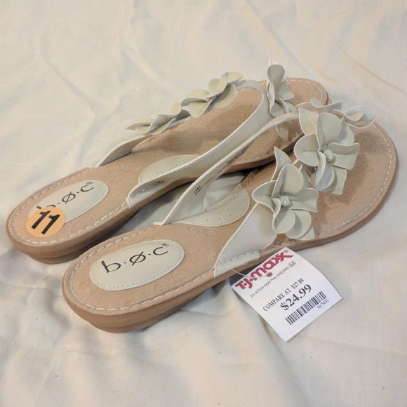 Sandals - Picture 2 of 2